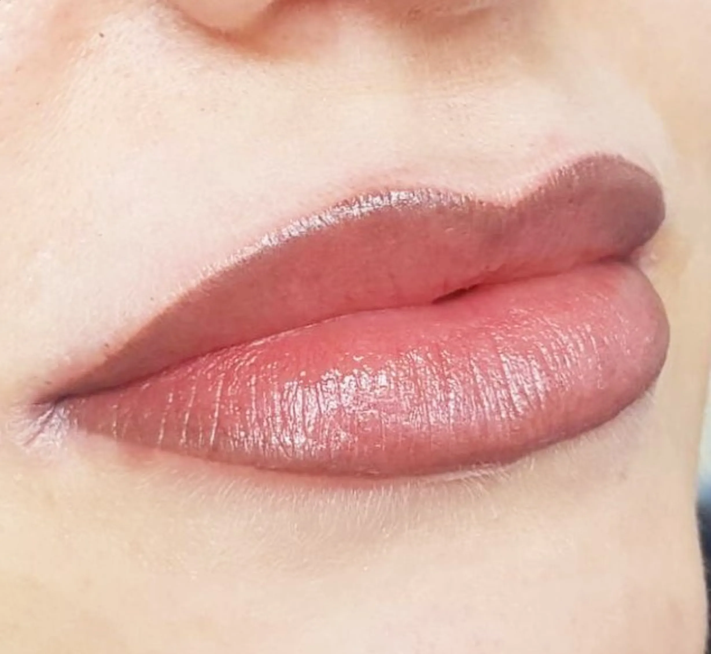 how to numb lips for tattooing